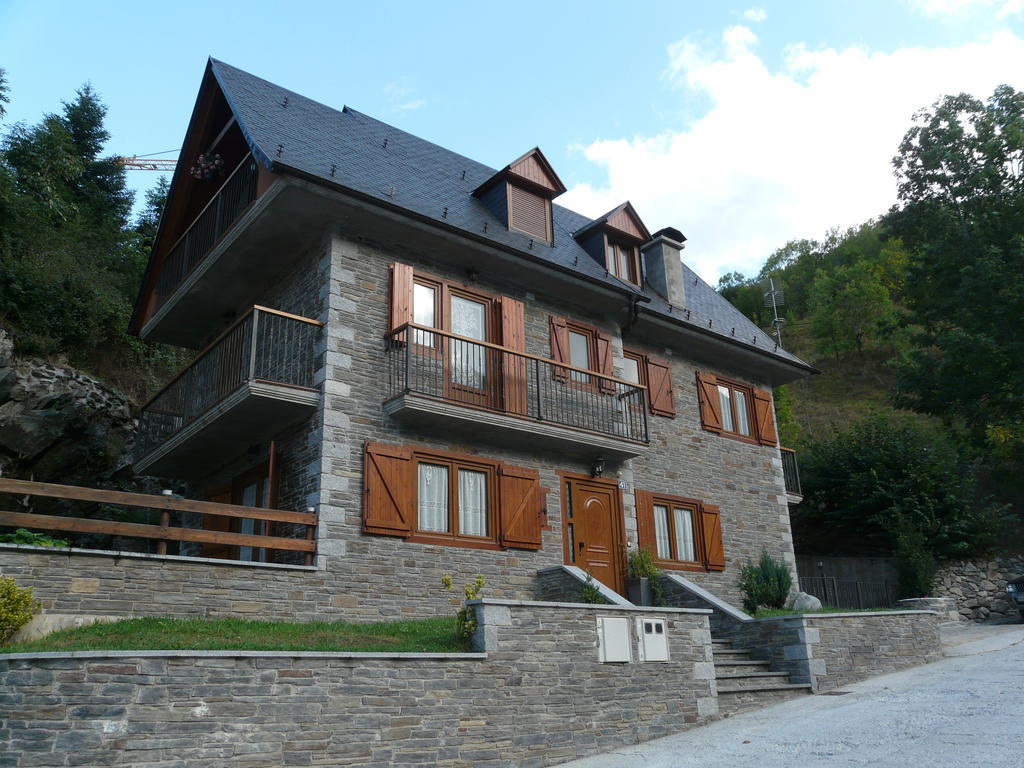 Cap De La Vila Vielha Exterior photo